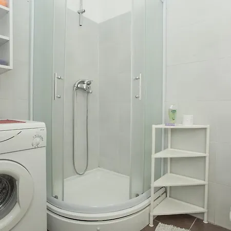 Appartement Saraj 3 *